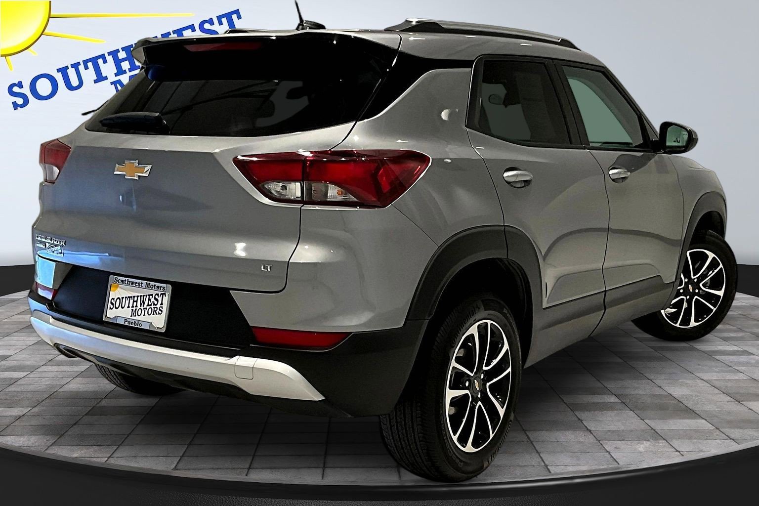 Used 2025 Chevrolet TrailBlazer LT AWD/4WD image 6