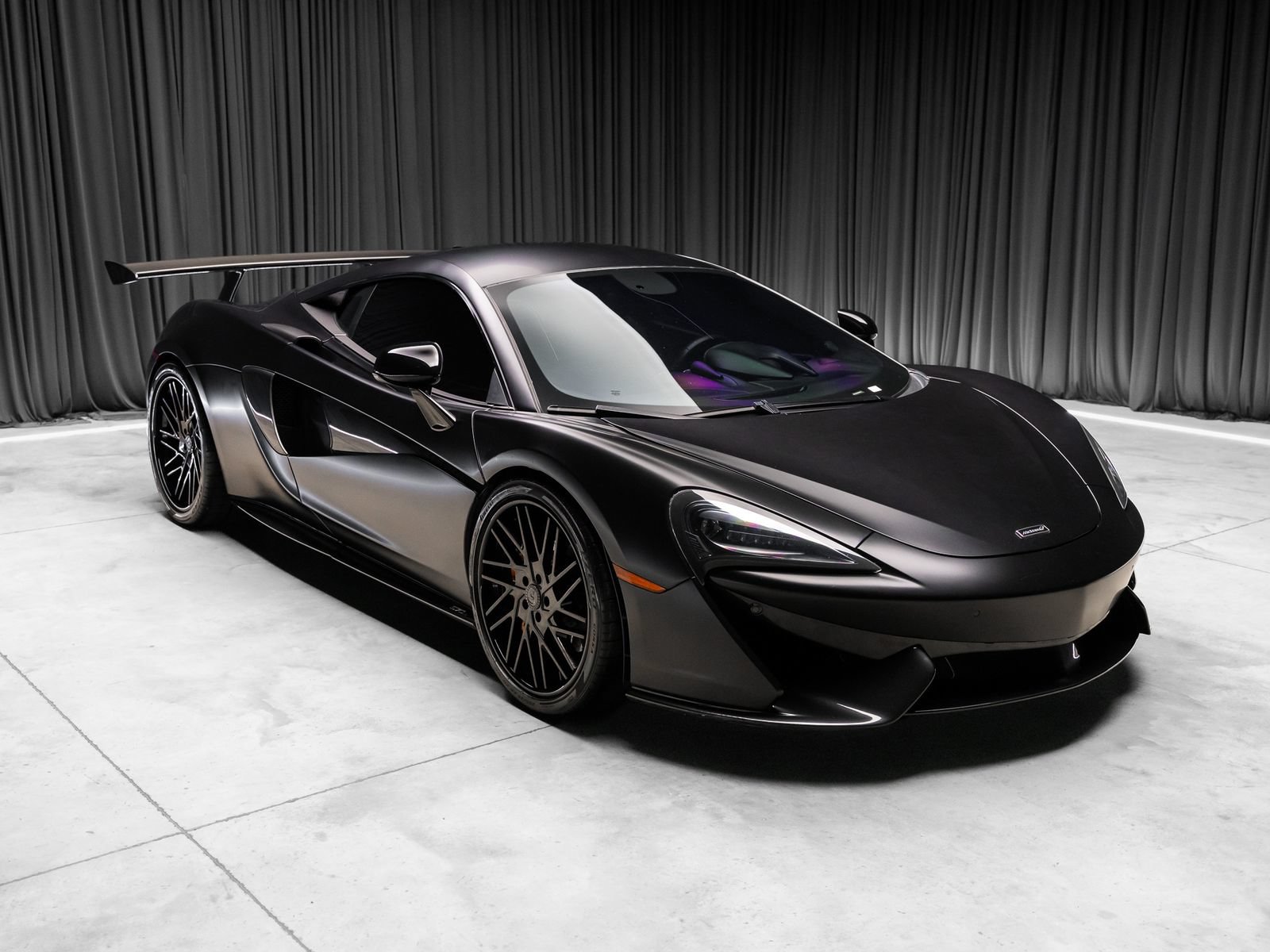 Used 2016 McLaren 570S Coupe RWD image 17