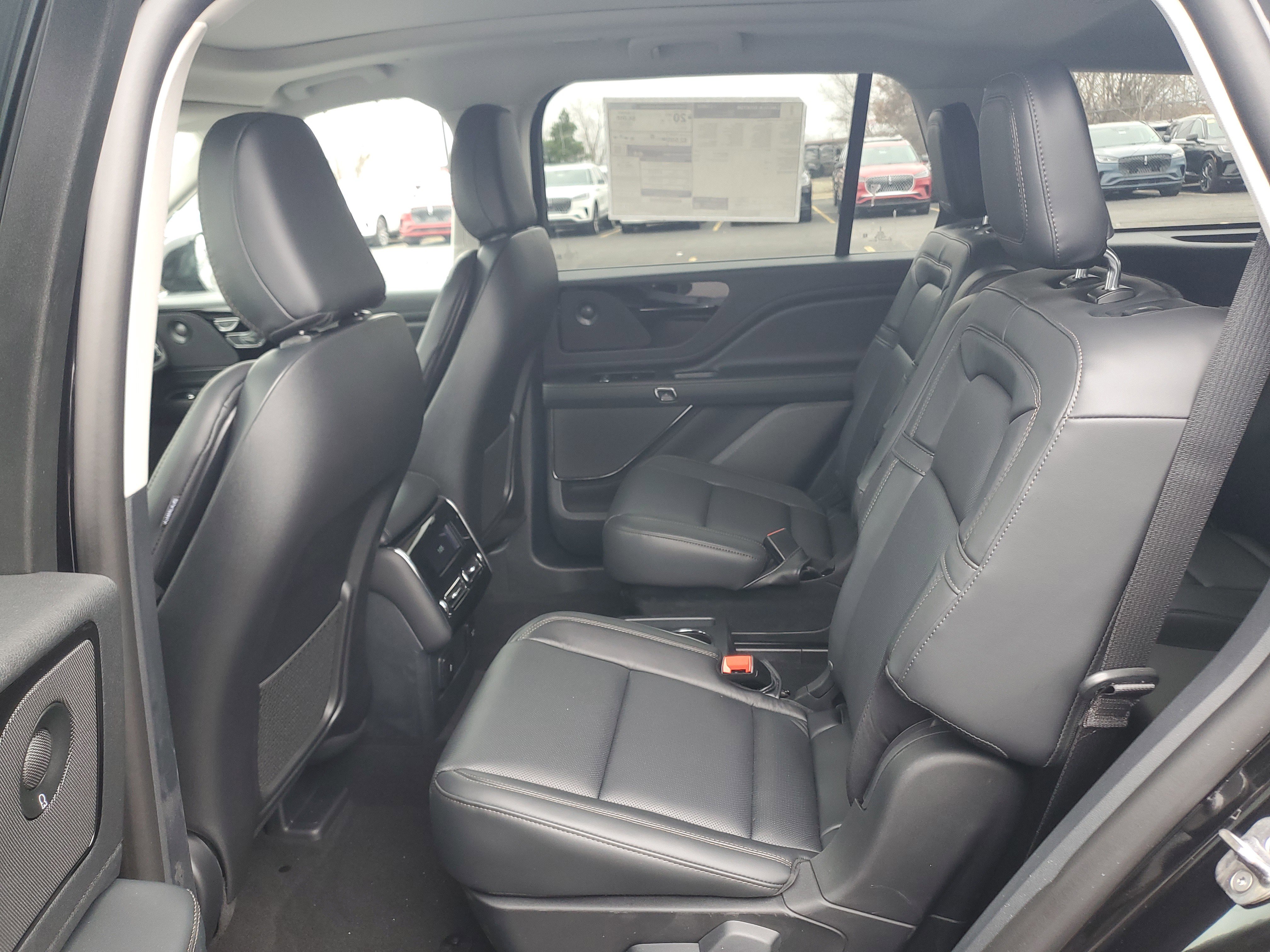 New 2026 Lincoln Aviator Reserve image 23