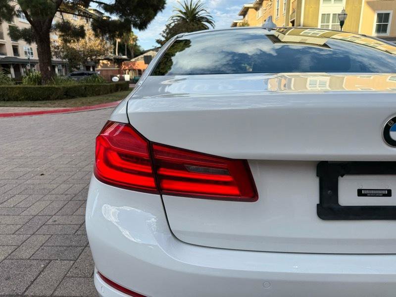 Used 2020 BMW 530i w/ Convenience Package RWD image 20
