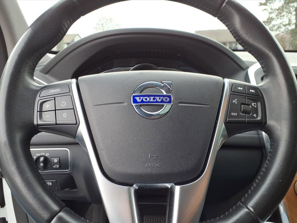 Used 2017 Volvo XC60 T5 Inscription w/ Preferred Option Package image 27