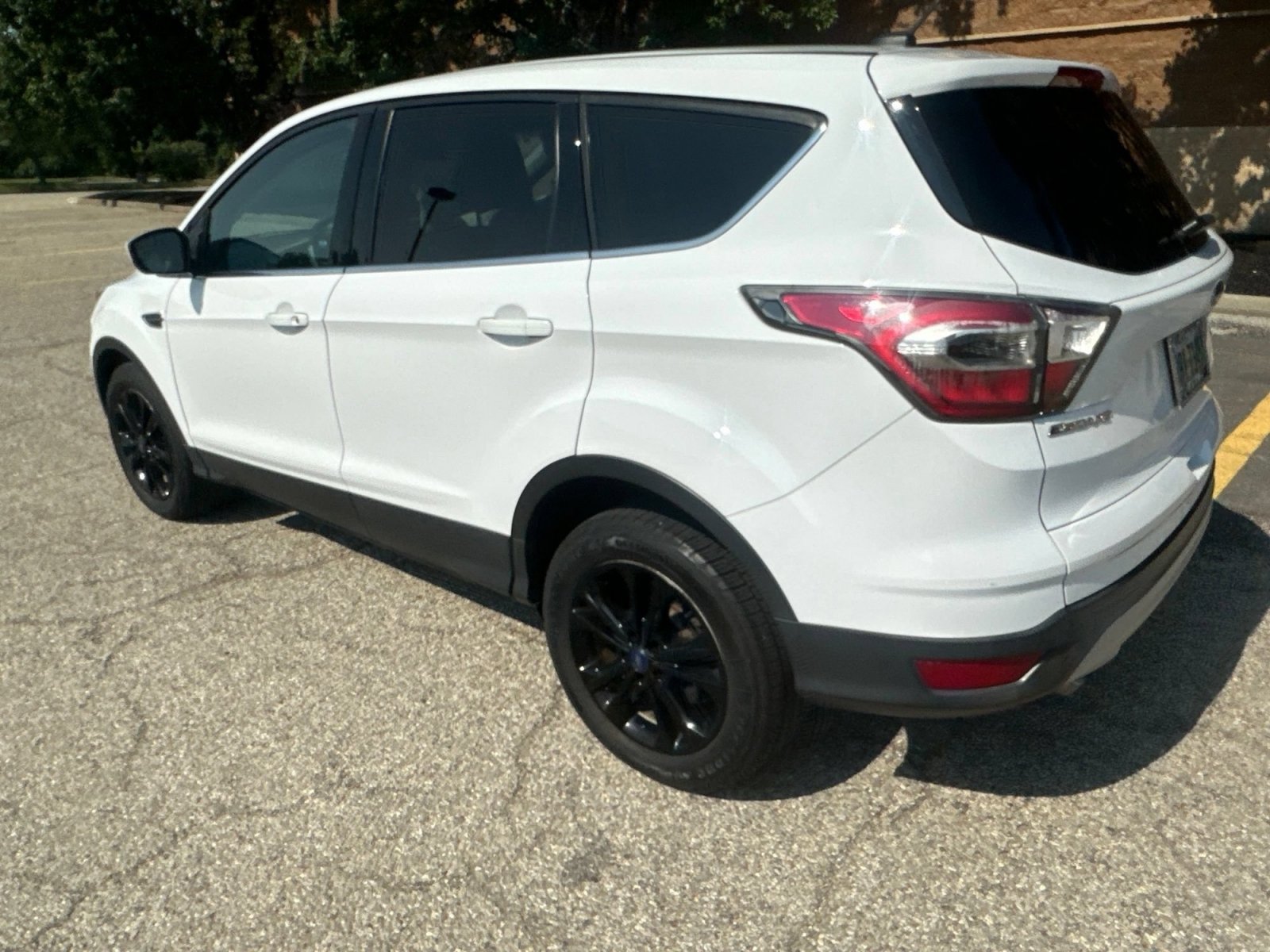 Used 2017 Ford Escape SE FWD image 22
