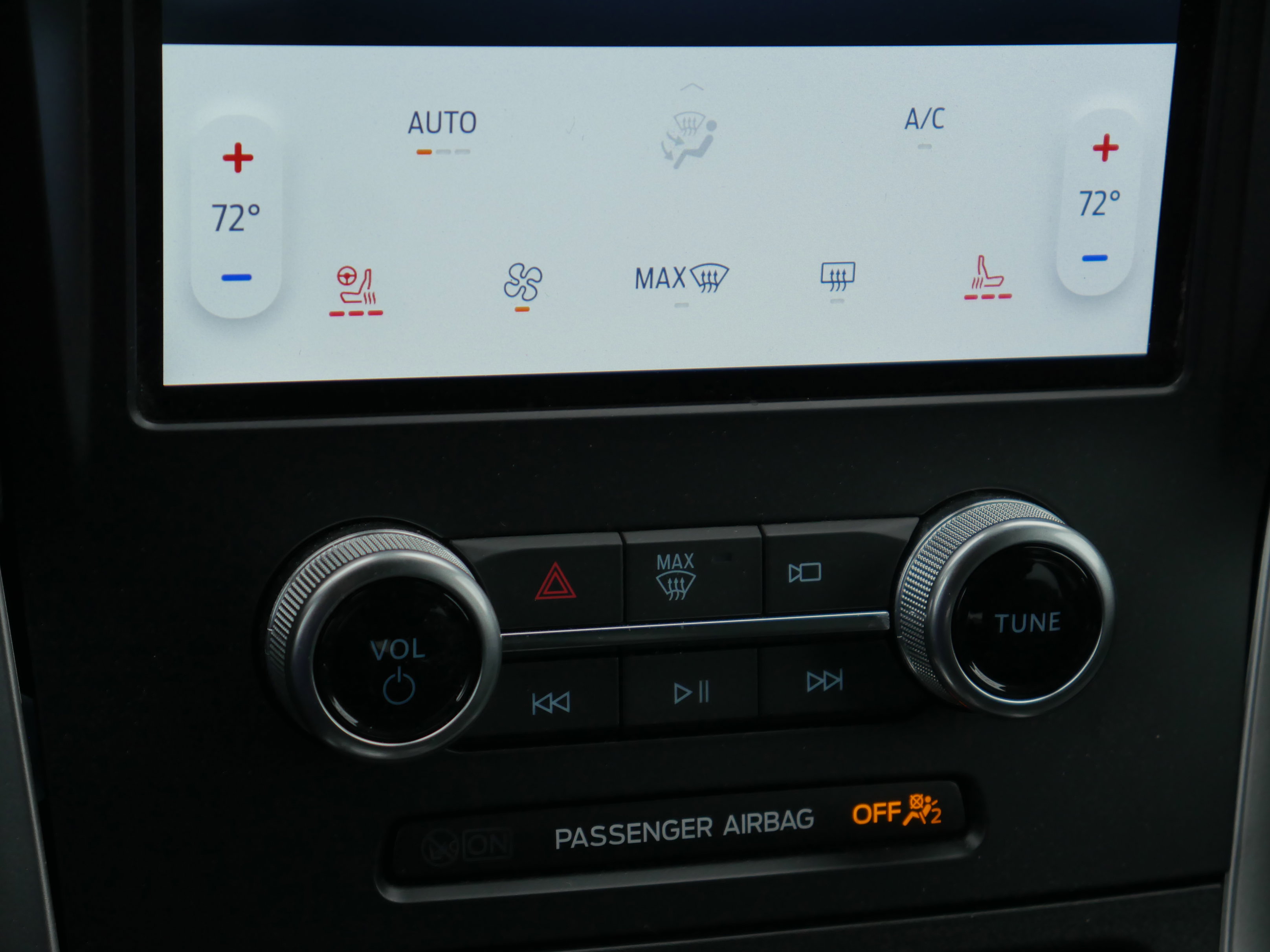 Certified 2024 Ford Edge SEL w/ Convenience Package image 14