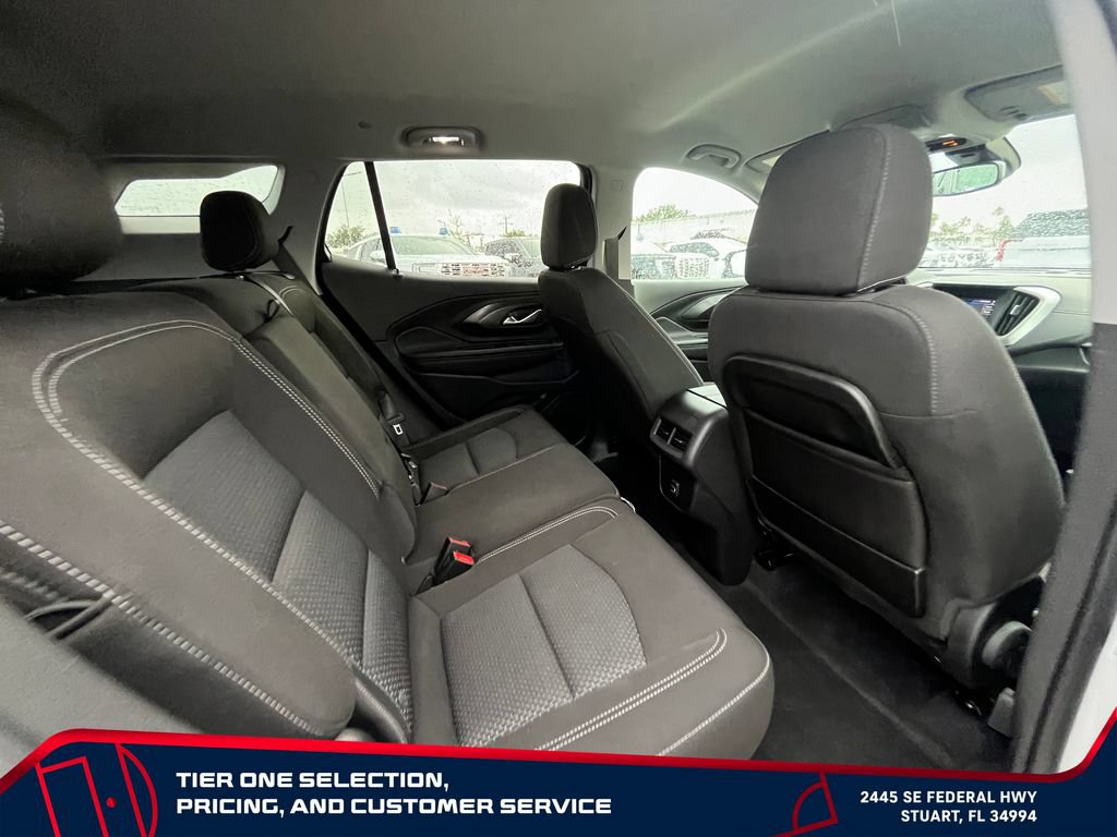 Used 2024 GMC Terrain SLE AWD/4WD image 18