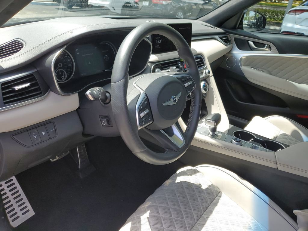 Used 2022 Genesis G70 3.3T image 18