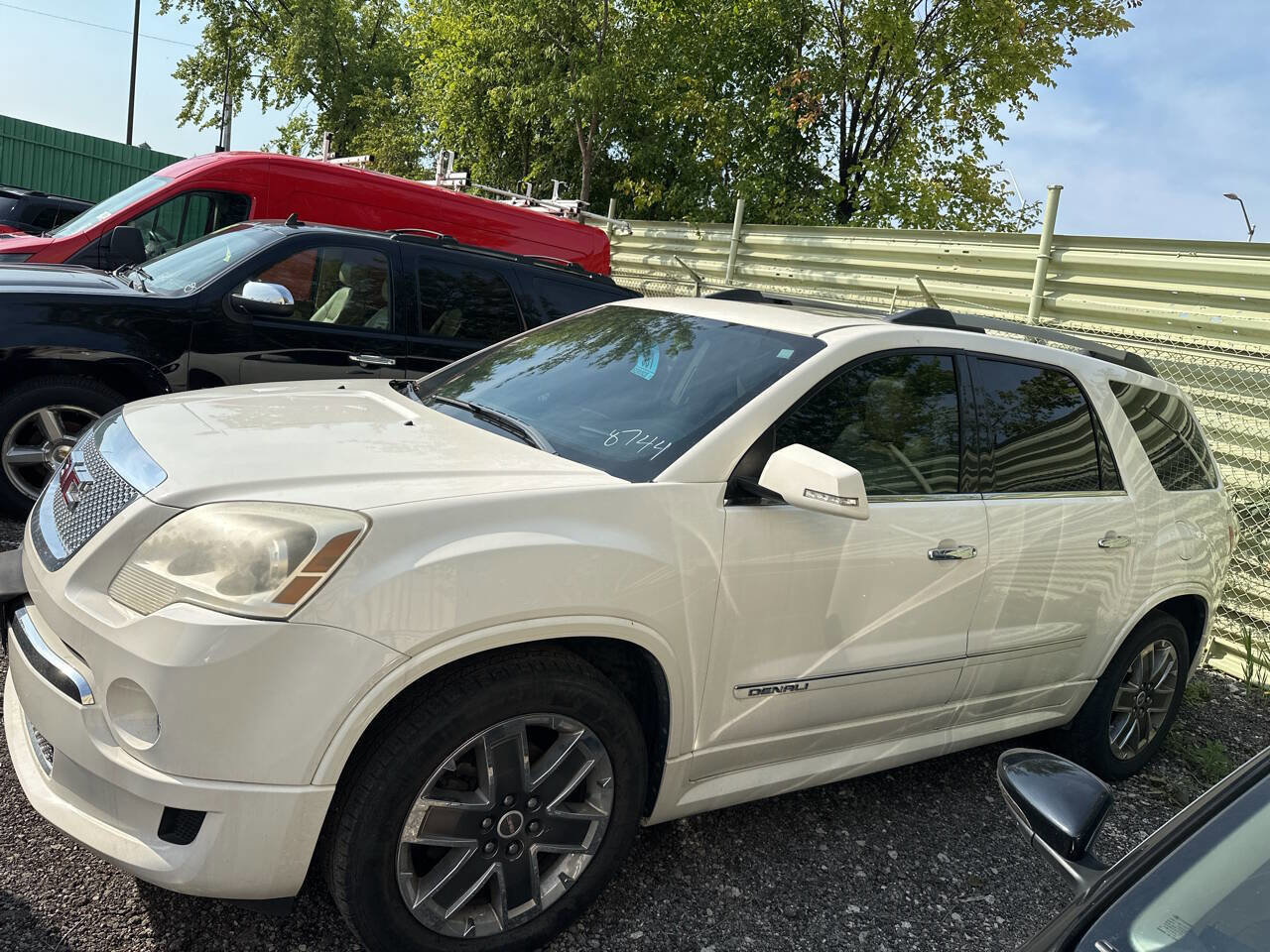Used 2012 GMC Acadia Denali FWD image 1
