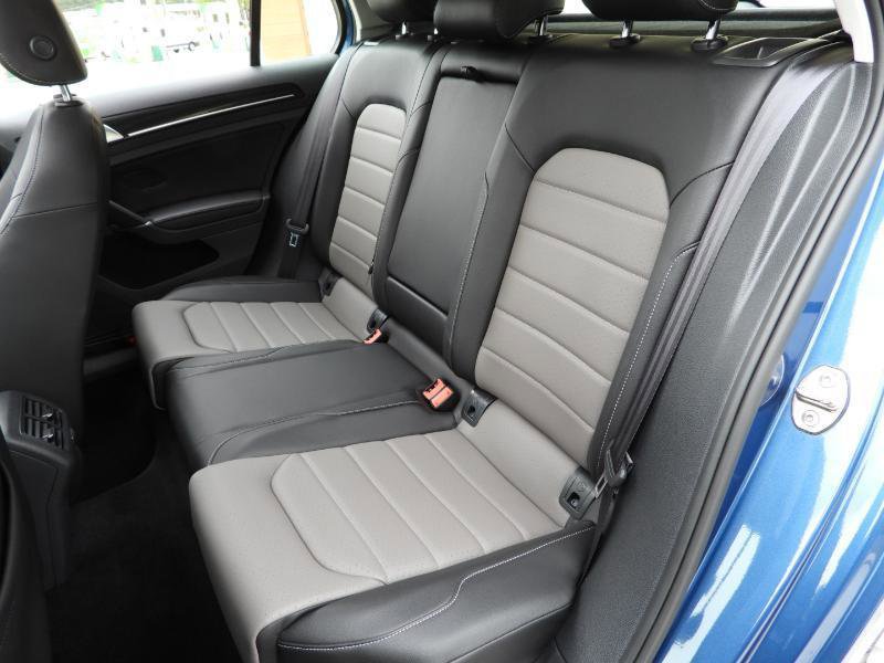 Used 2017 Volkswagen Golf SEL FWD image 39