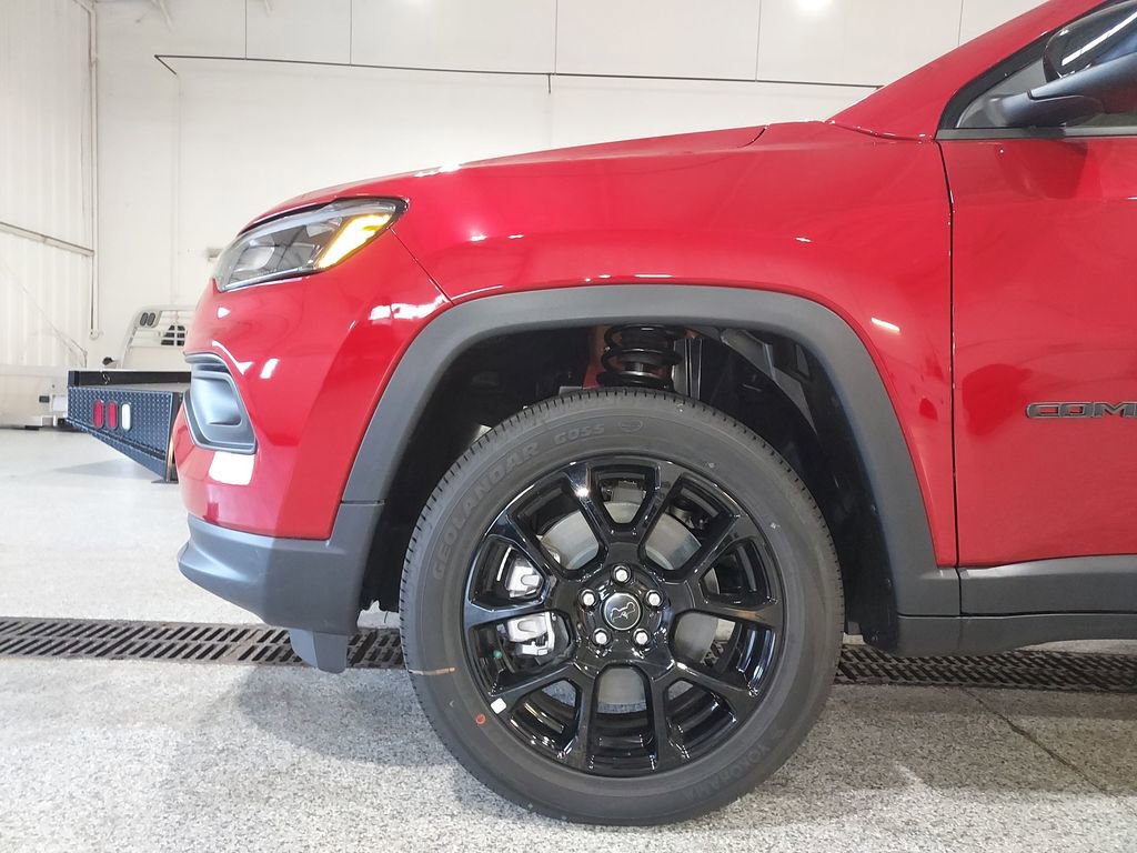 New 2026 Jeep Compass Latitude AWD/4WD image 16