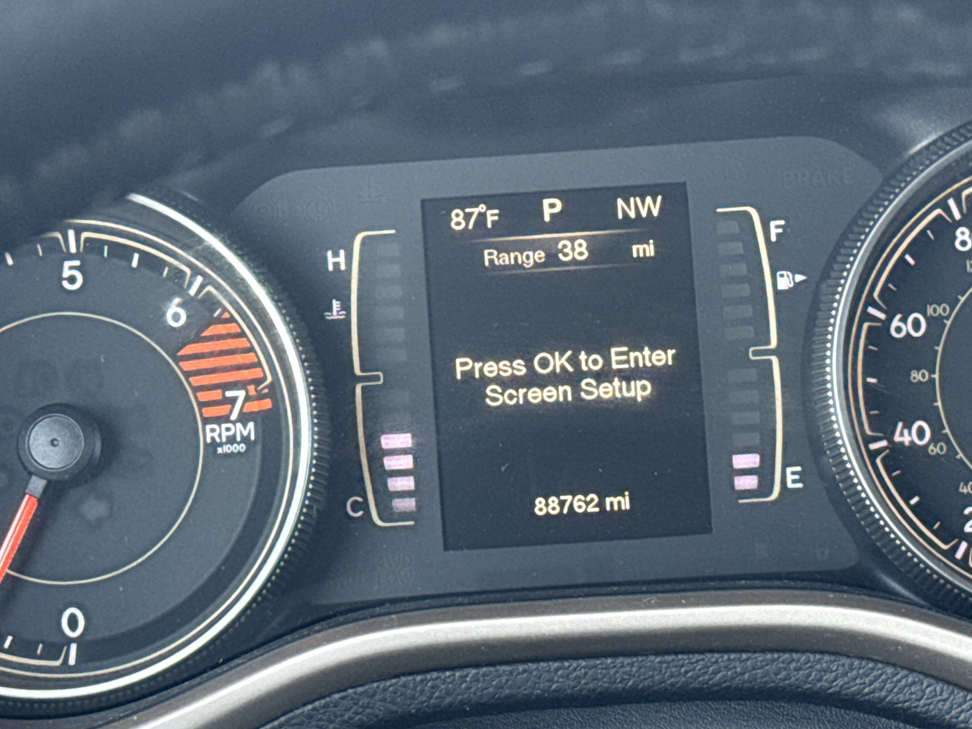 Used 2016 Jeep Cherokee Sport w/ Cold Weather Group FWD image 21
