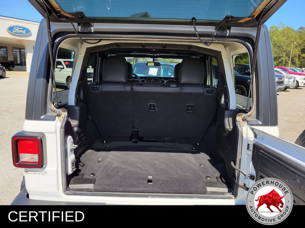 Used 2020 Jeep Wrangler Unlimited Sahara image 14