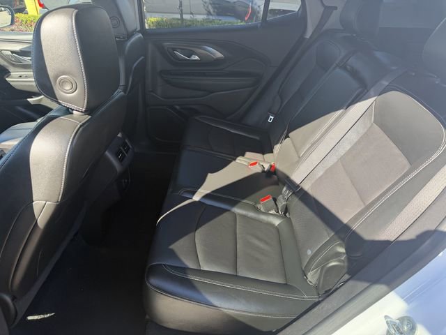 Used 2024 GMC Terrain SLT image 22