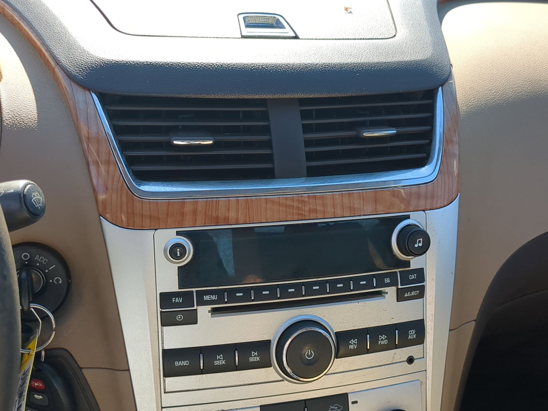 Used 2010 Chevrolet Malibu LT w/ HFV6 Engine Package image 15