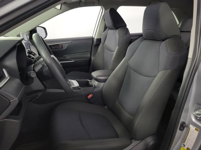 Used 2025 Toyota RAV4 LE AWD/4WD image 14