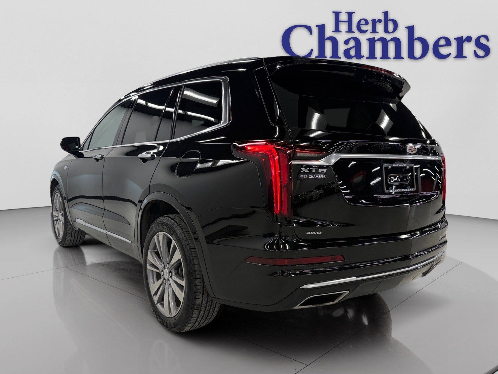 Certified 2024 Cadillac XT6 Premium Luxury w/ LPO, Floor Liner Package image 3