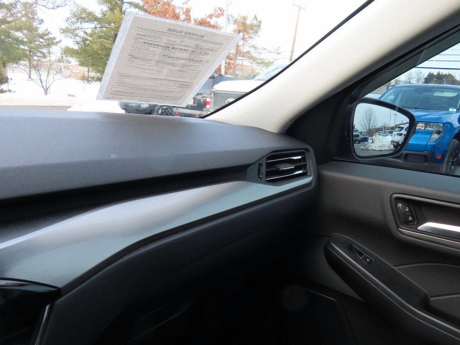 Certified 2022 Ford Escape Titanium w/ Class II Trailer Tow Package image 24