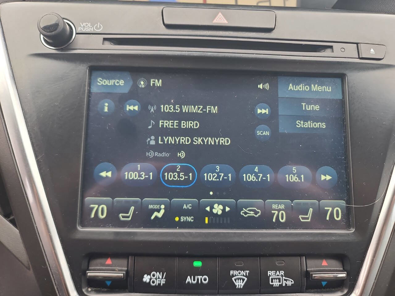 Used 2020 Acura MDX SH-AWD w/ Technology Package image 13