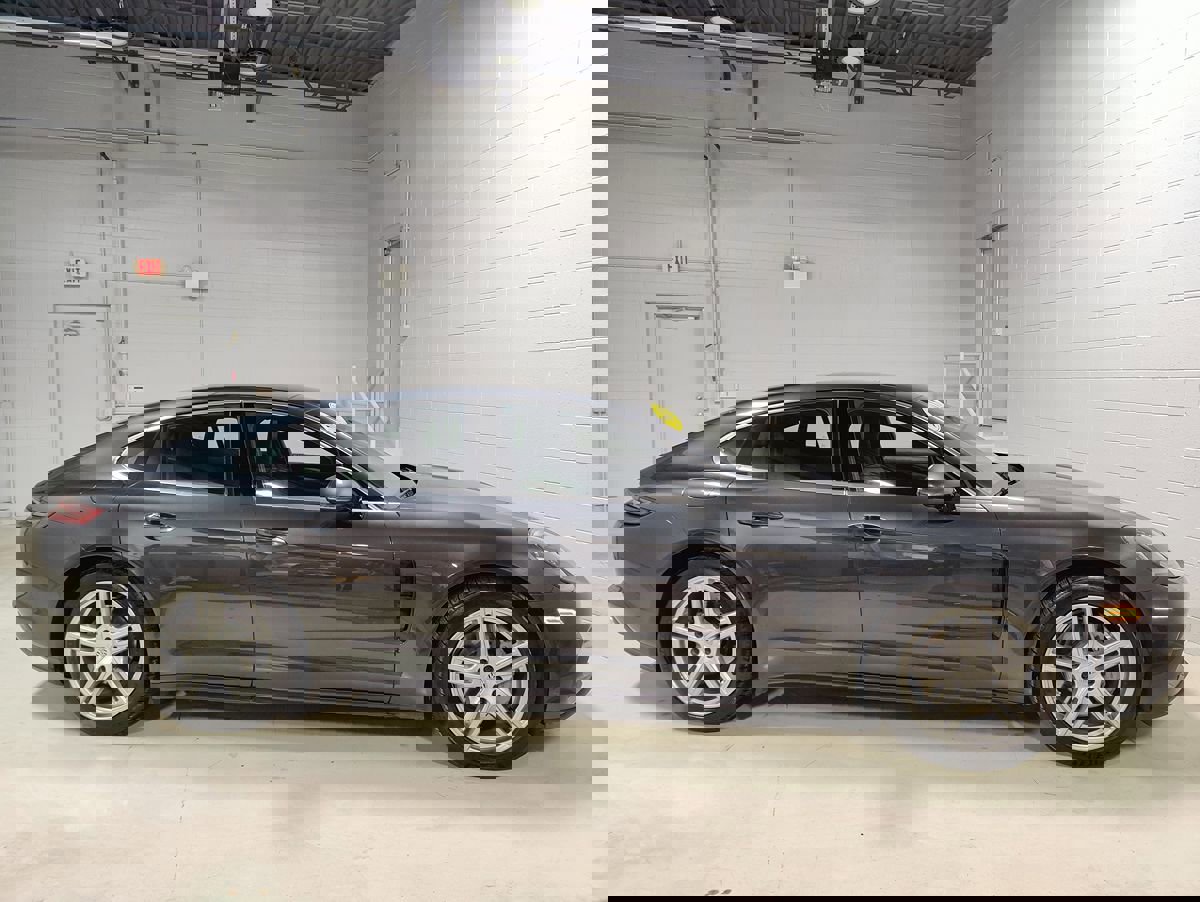 Used 2018 Porsche Panamera 4S image 6