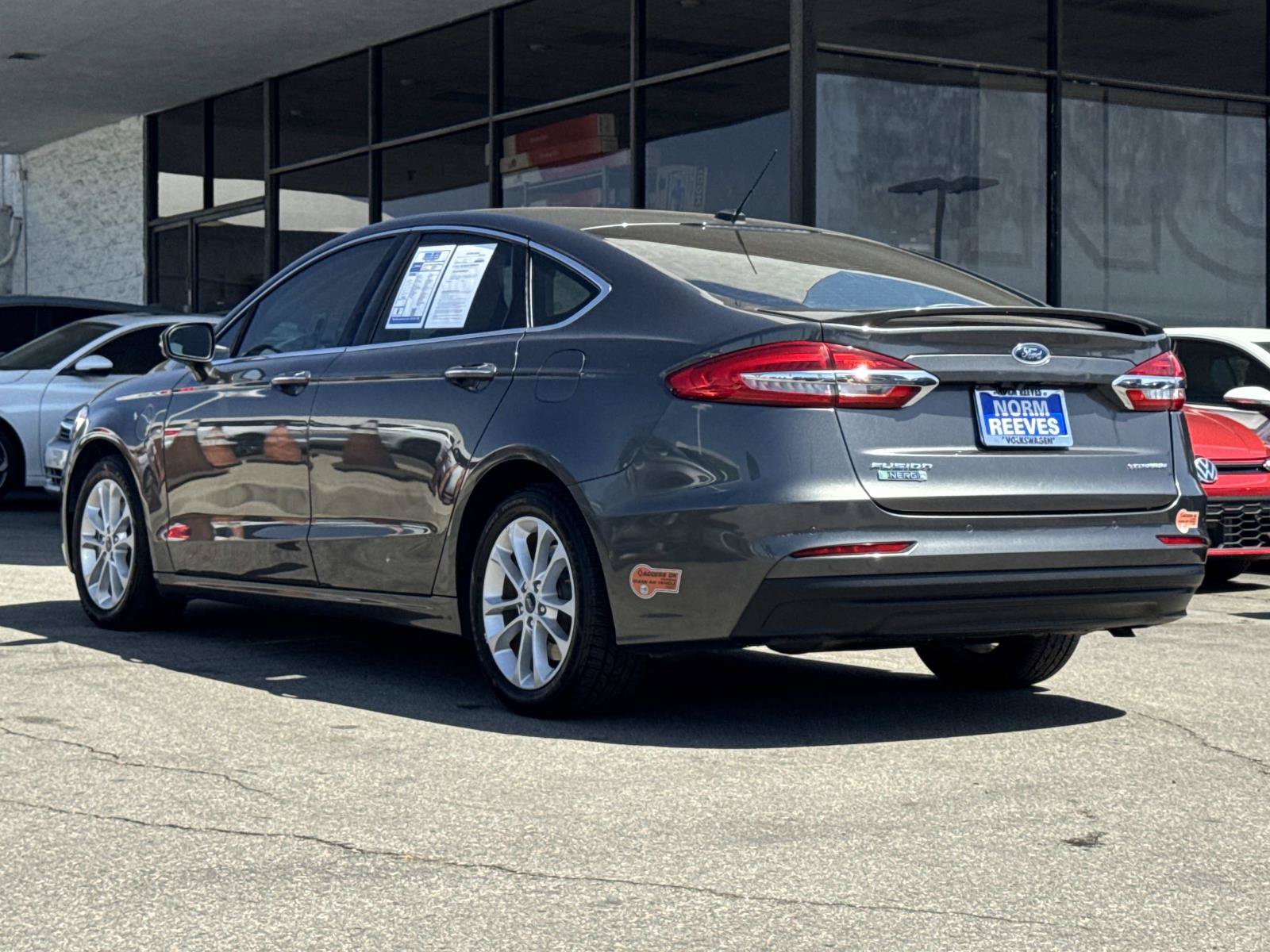 Used 2019 Ford Fusion Energi Titanium FWD image 3
