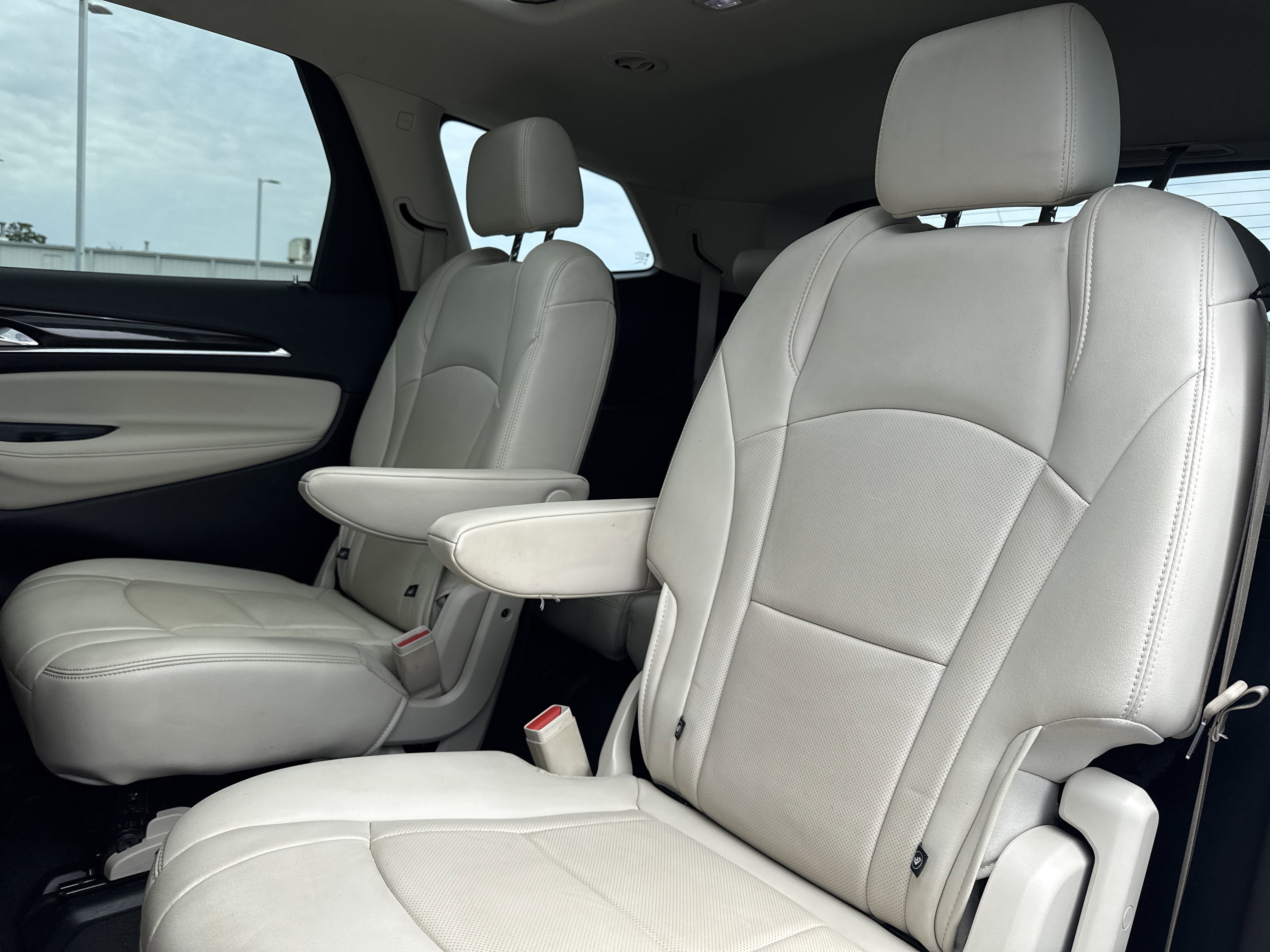Used 2023 Buick Enclave Essence w/ Experience Buick Package FWD image 30