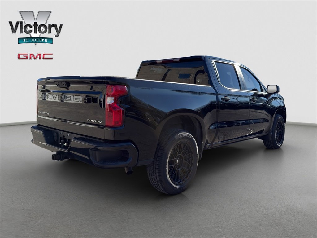 Used 2023 Chevrolet Silverado 1500 Custom image 15