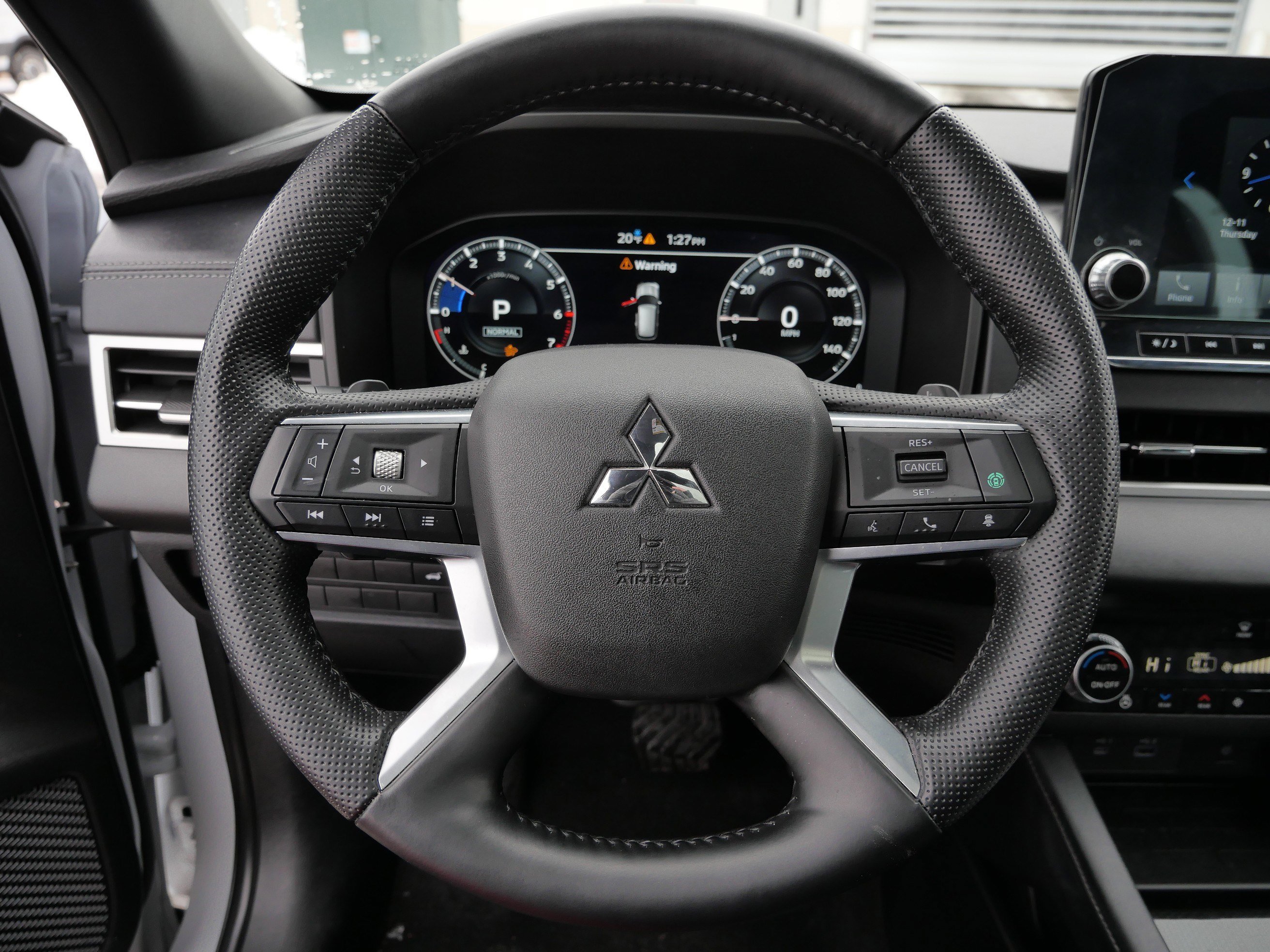 Used 2023 Mitsubishi Outlander SEL Black Edition image 26