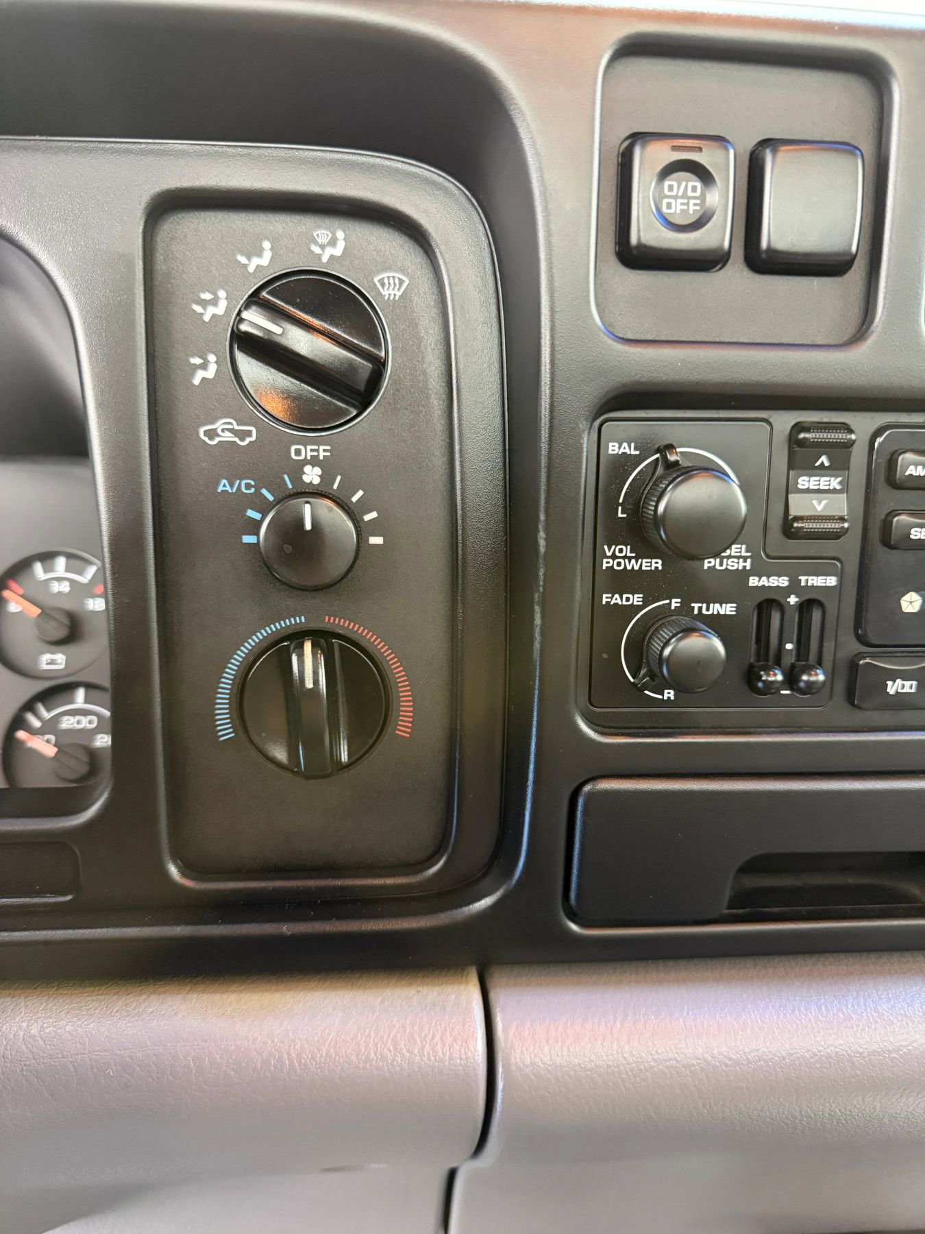 Used 1994 Dodge Ram 1500 Truck 4x4 Regular Cab image 36