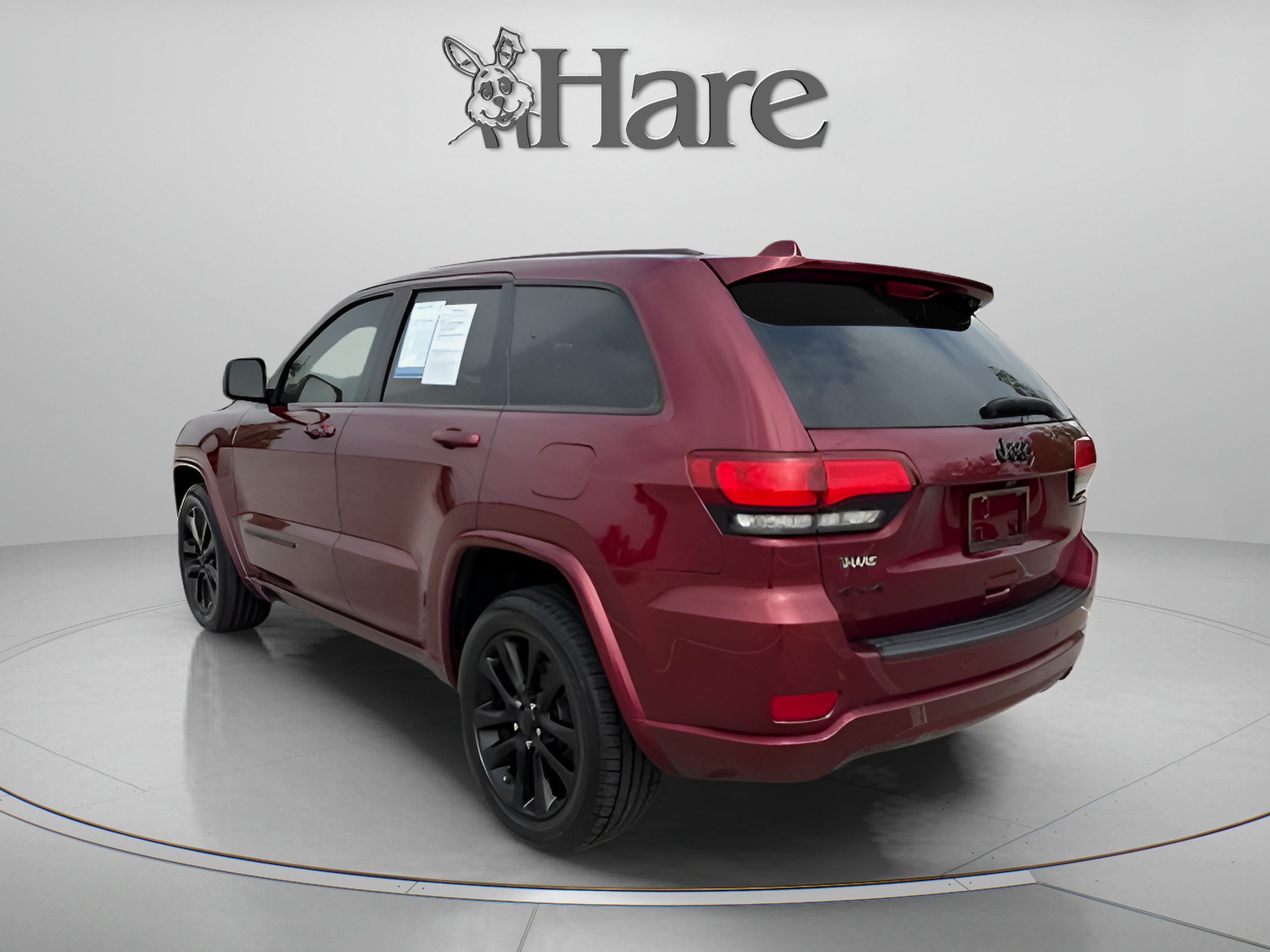 Used 2019 Jeep Grand Cherokee Altitude AWD/4WD image 3