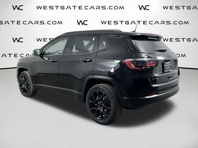 Used 2023 Jeep Compass Altitude image 42