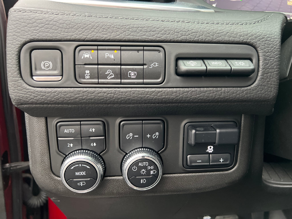 Used 2022 GMC Yukon XL Denali w/ Denali Ultimate Package AWD/4WD image 27