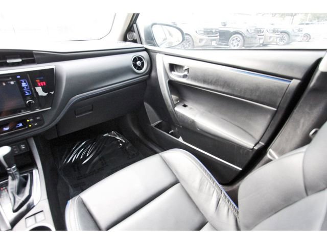 Used 2018 Toyota Corolla XSE FWD image 9
