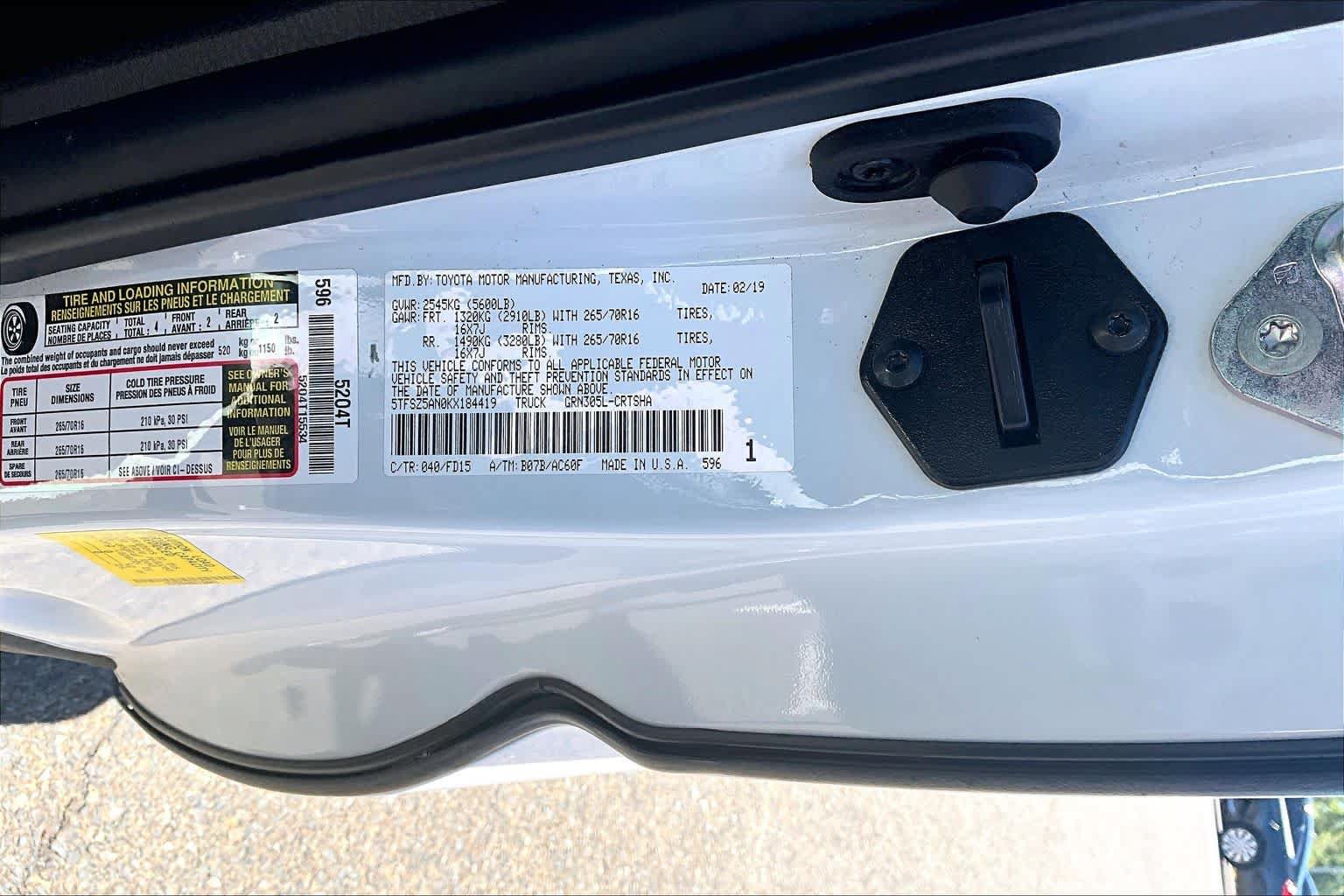 Certified 2019 Toyota Tacoma TRD Off-Road AWD/4WD image 36