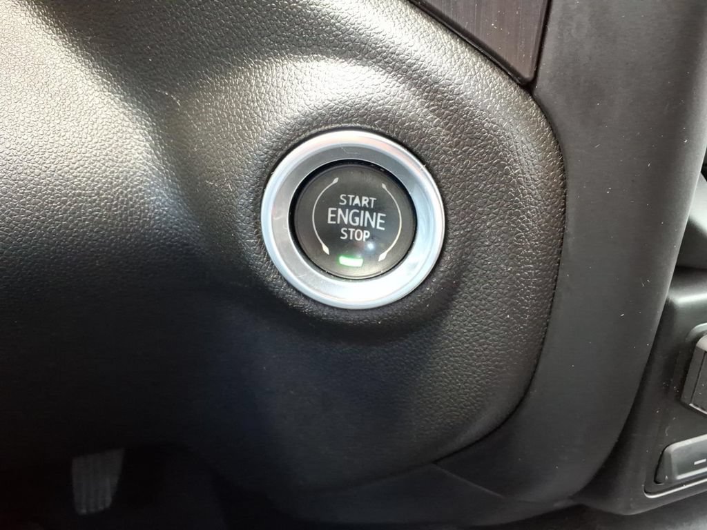Used 2023 GMC Sierra 2500 AT4 w/ AT4 Preferred Package AWD/4WD image 26