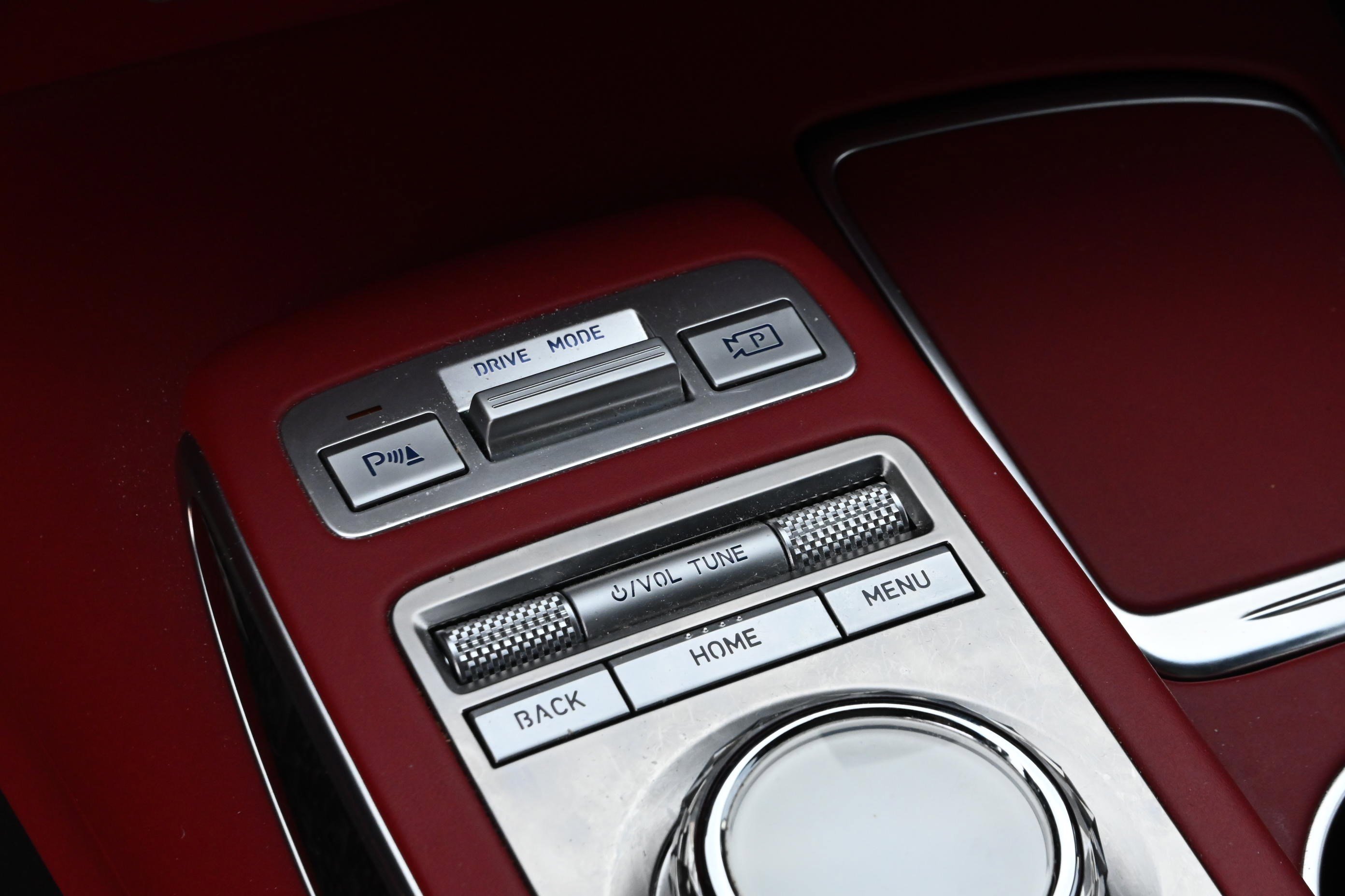 Used 2024 Genesis GV70 3.5T Sport w/ Sport Prestige Package image 19