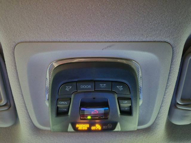 Certified 2025 Toyota Corolla Cross XLE FWD image 29