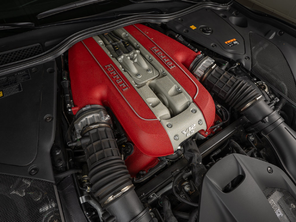 Certified 2020 Ferrari 812 Superfast RWD image 39