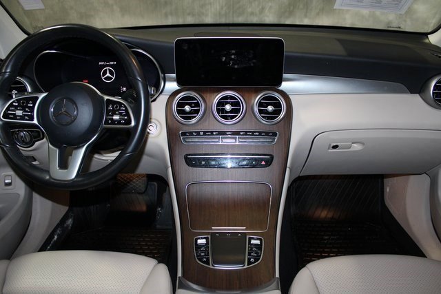 Used 2022 Mercedes-Benz GLC 300 4MATIC w/ Premium Package Lite image 24