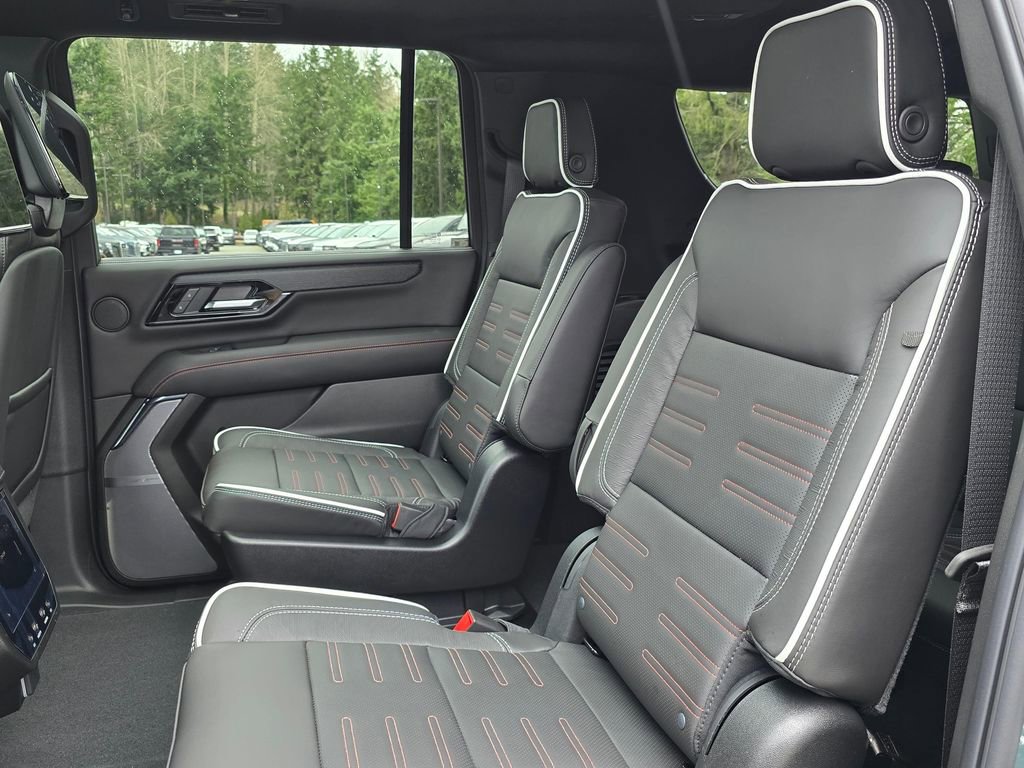 New 2026 GMC Yukon XL AT4 Ultimate AWD/4WD image 17