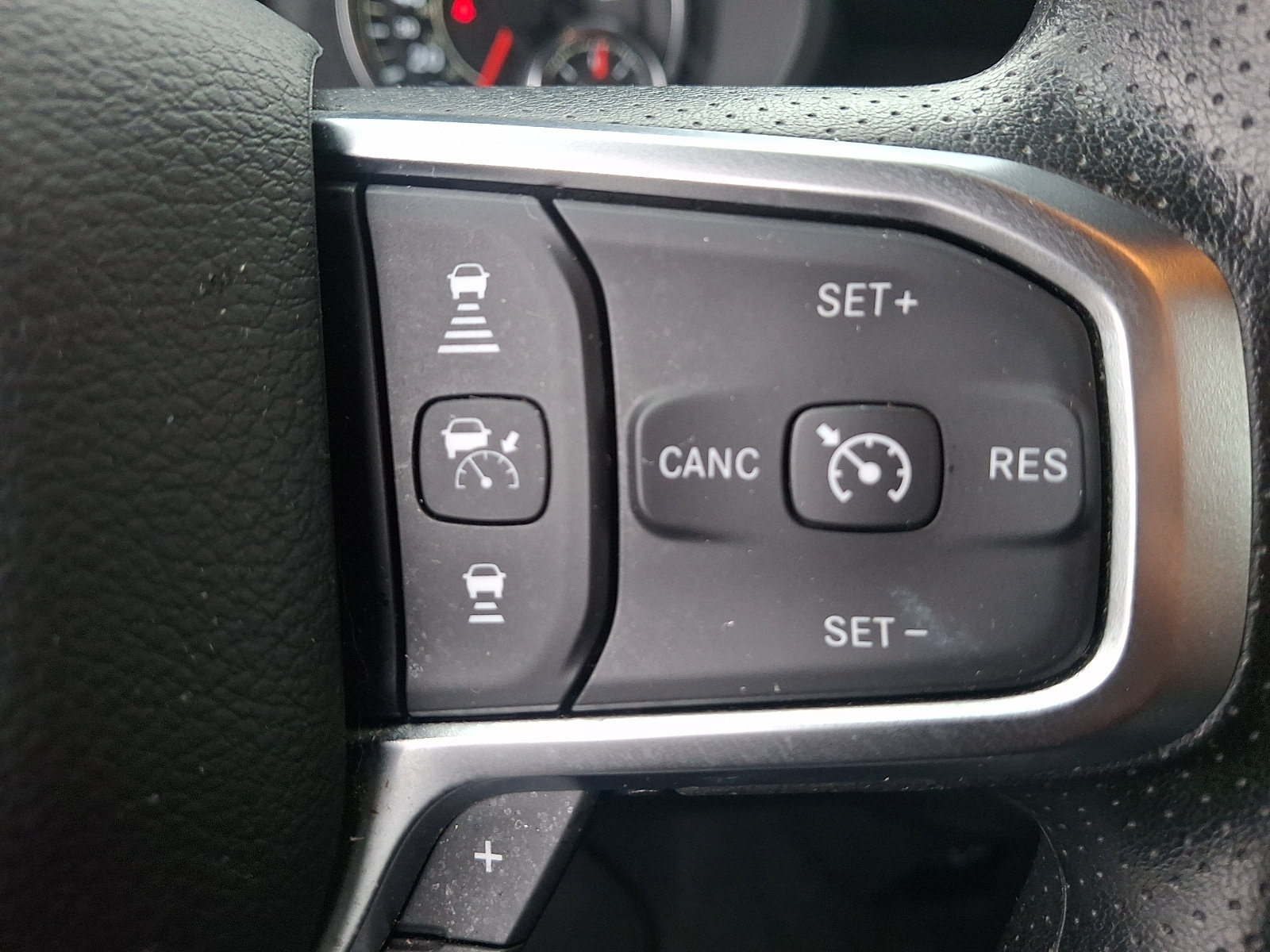 Used 2025 RAM 1500 Tradesman AWD/4WD image 21