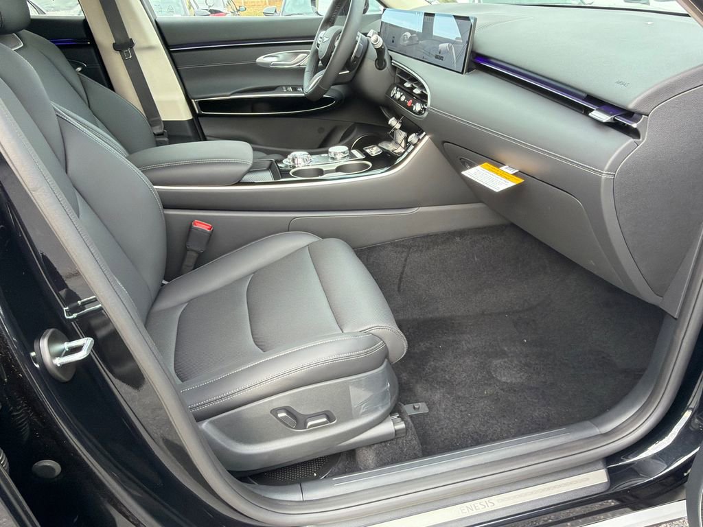 New 2026 Genesis GV70 2.5T image 13