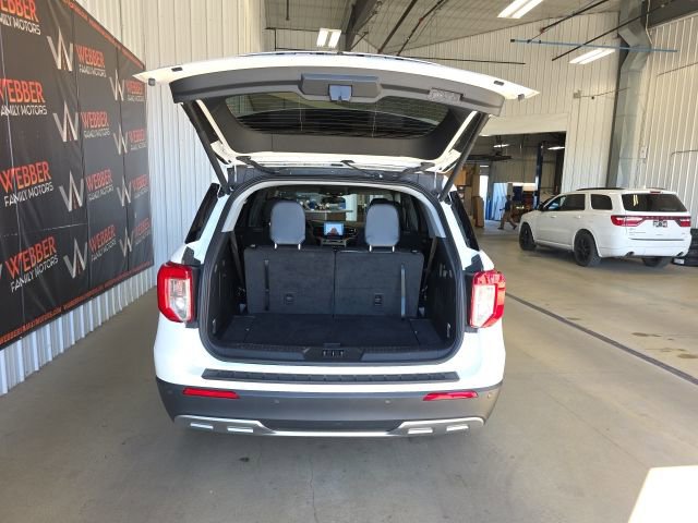 Used 2024 Ford Explorer XLT w/ Equipment Group 202A AWD/4WD image 7