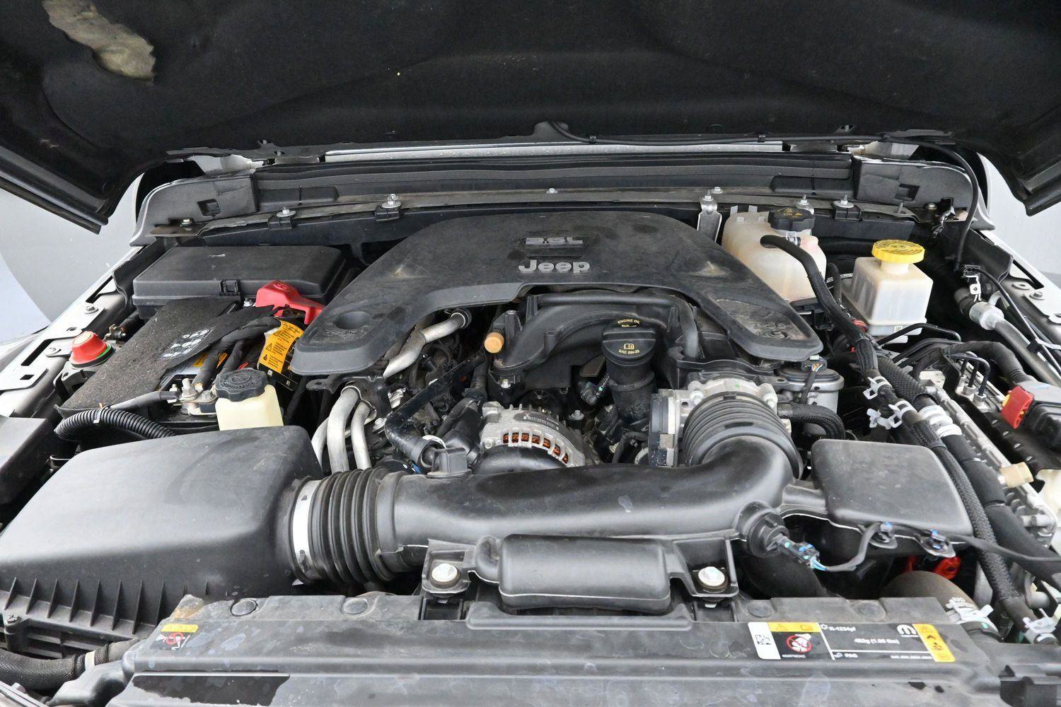 Used 2021 Jeep Gladiator Mojave AWD/4WD image 37