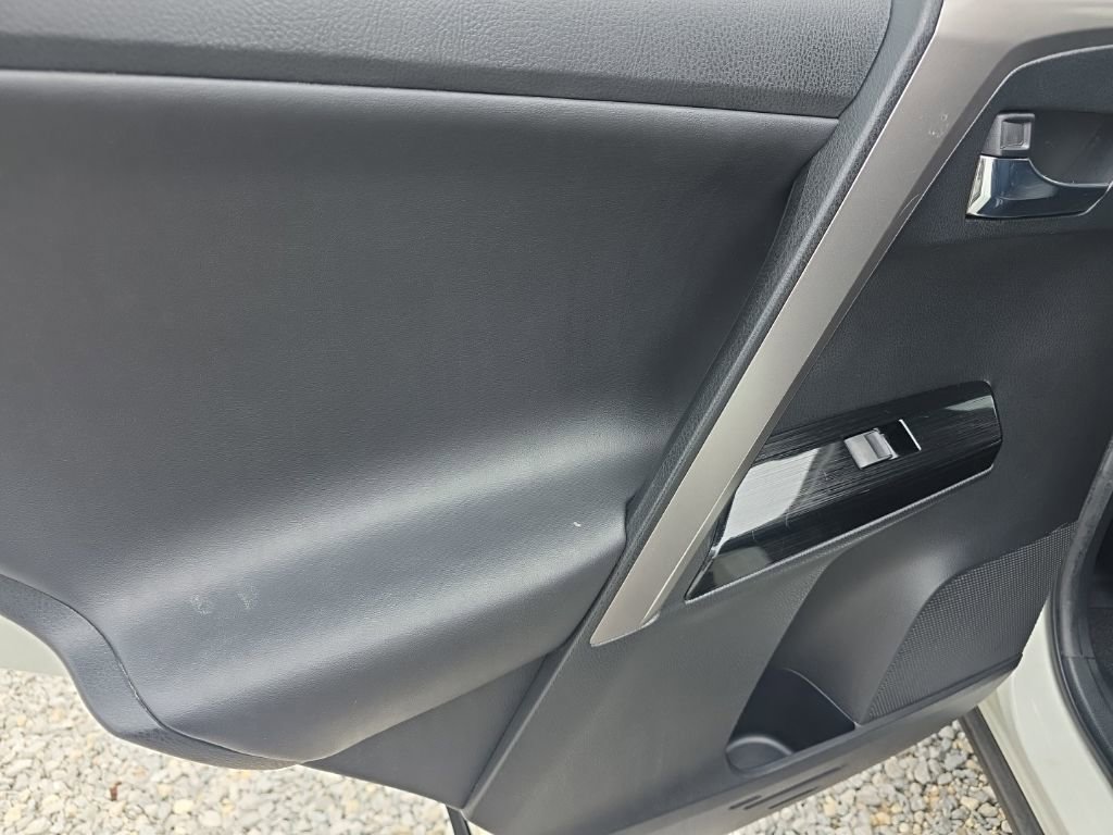 Certified 2016 Toyota RAV4 Limited AWD/4WD image 14