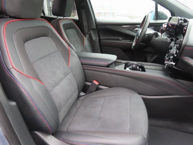 Certified 2024 Chevrolet Blazer EV RS image 37