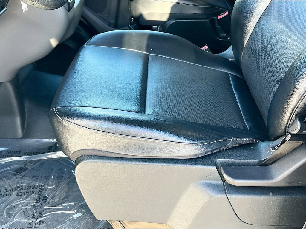 Used 2023 Ford Transit 250 Medium Roof image 18