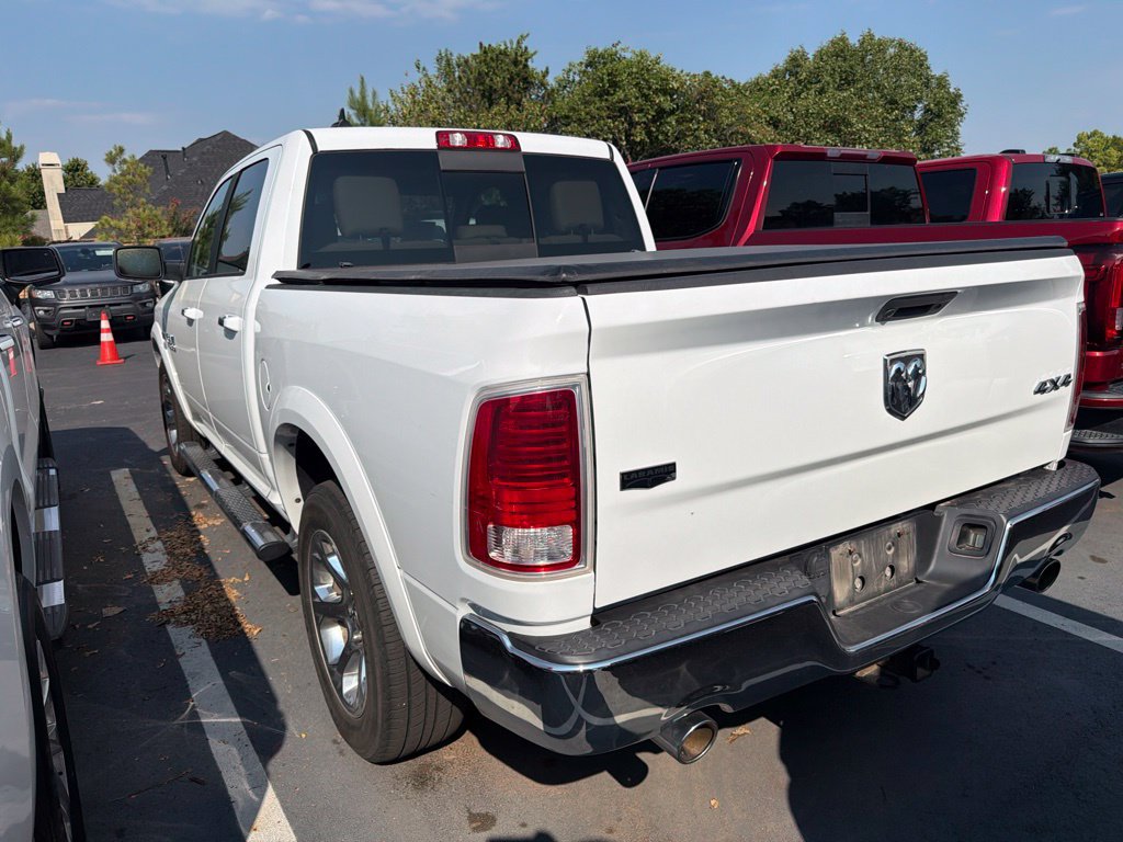 Used 2017 RAM 1500 Laramie w/ Convenience Group AWD/4WD image 4