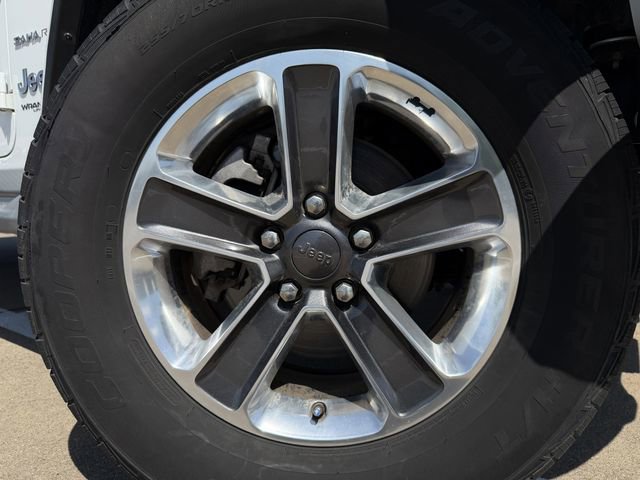 Used 2020 Jeep Wrangler Unlimited Sahara image 10