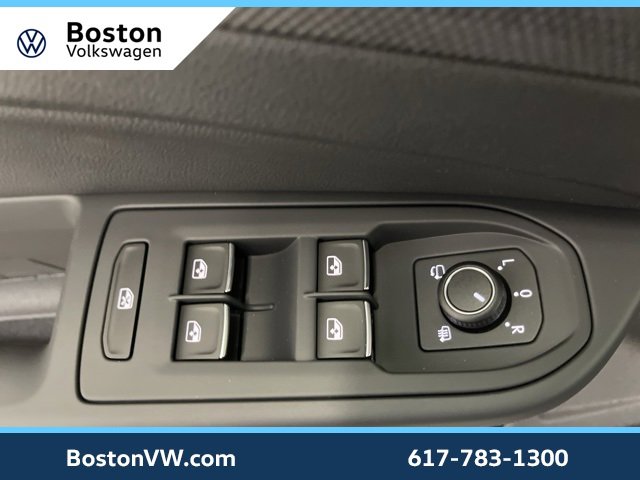 New 2025 Volkswagen GTI SE image 27