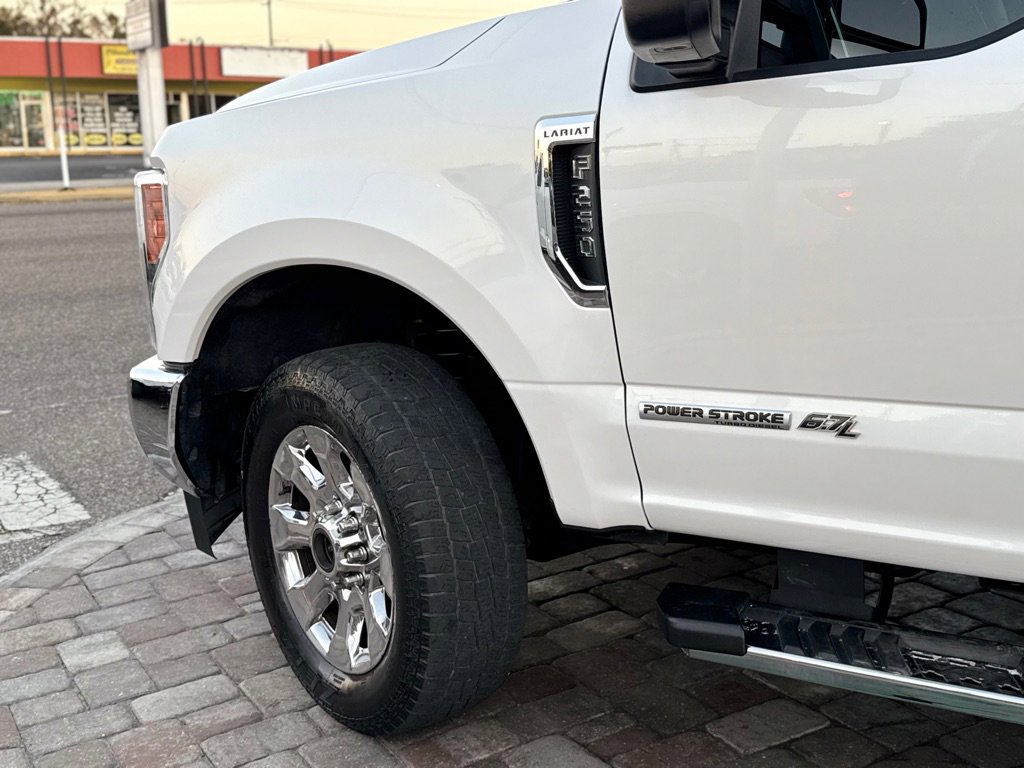 Used 2018 Ford F250 Lariat w/ Chrome Package image 11
