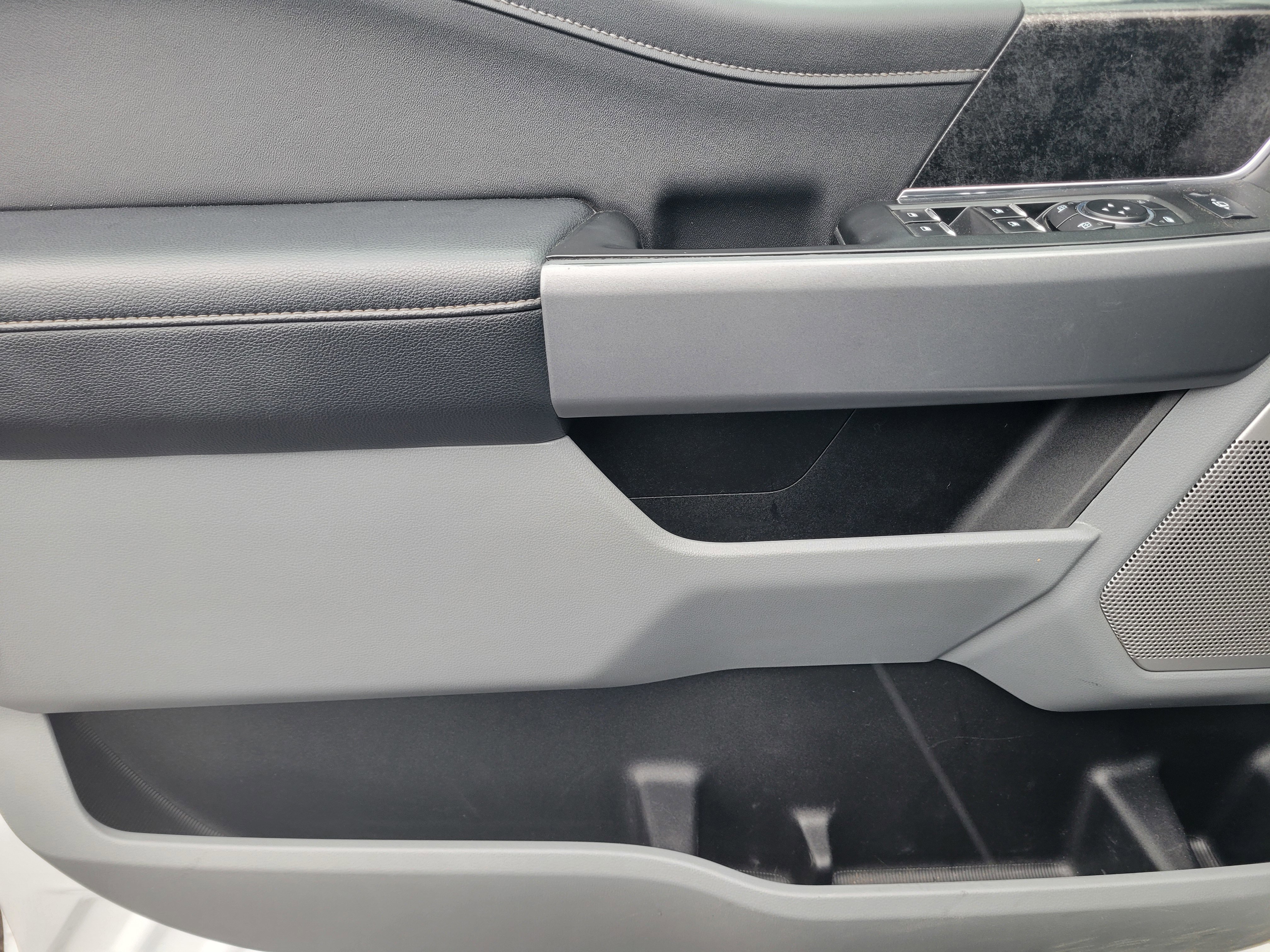 Used 2023 Ford F350 XLT w/ XLT Premium Package image 23