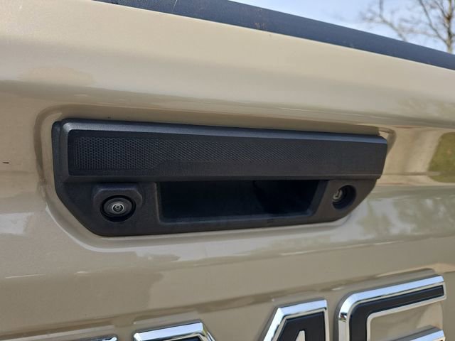 Used 2023 GMC Canyon AT4 w/ AT4 Premium Package AWD/4WD image 13